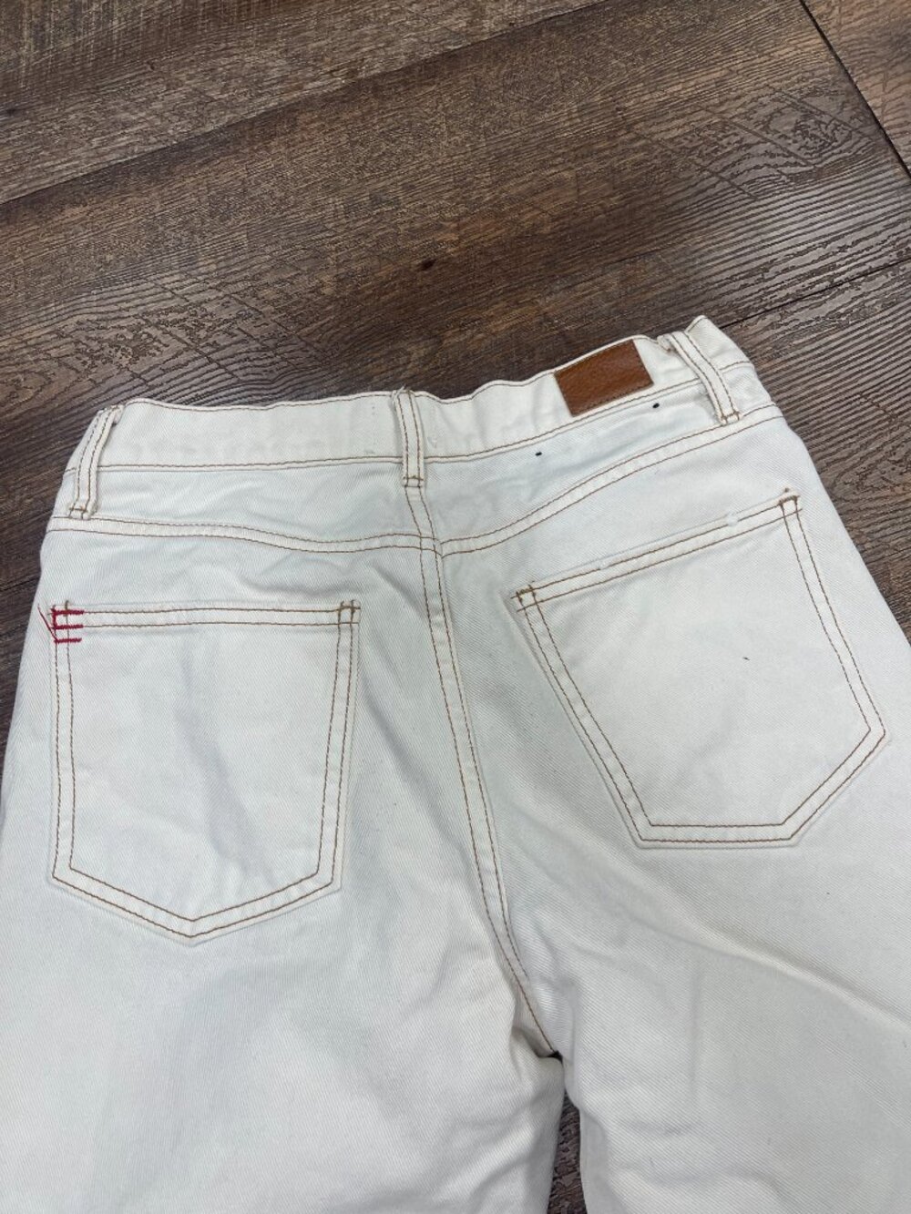 BDG Loose Straight Destroyed Ivory Denim Jeans Size 27 - Picture 12 of 13